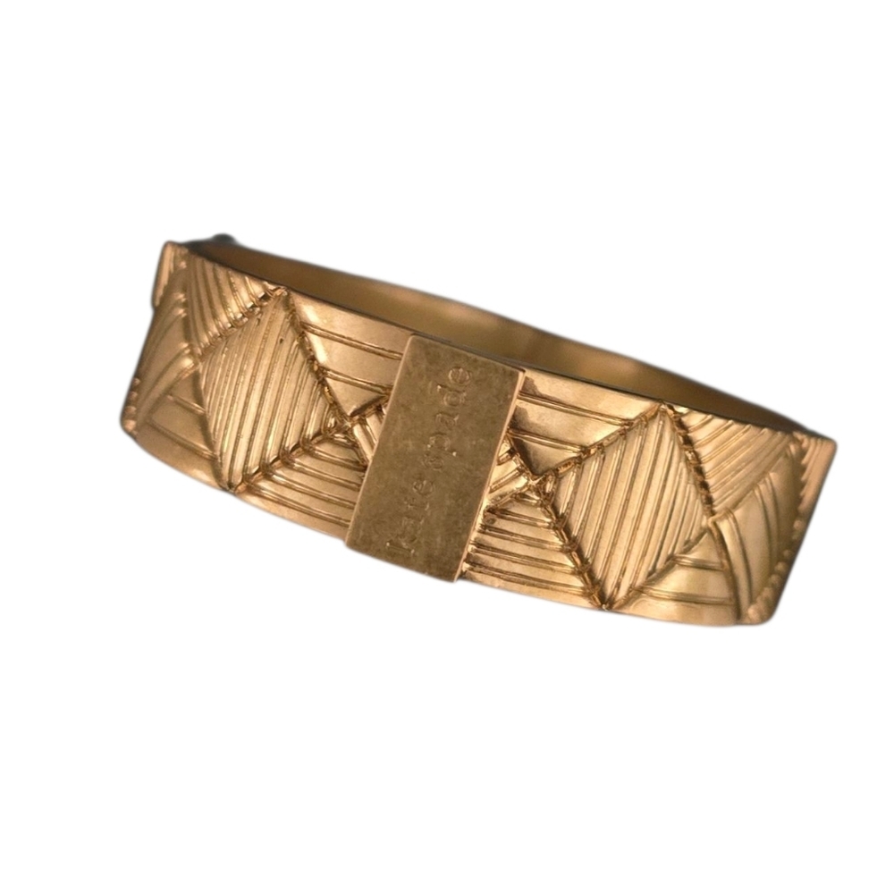 Kate Spade New York Gold-Tone Hinged Bangle Bracelet – Style KB916 - Picture 3 of 9